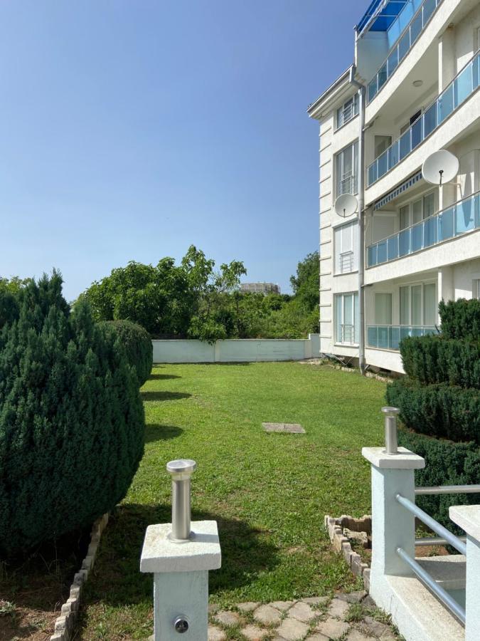 Aqua Blue Apartment Peštani Exteriör bild
